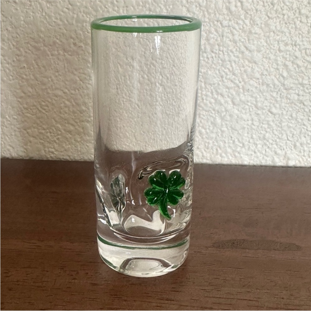 St. Patrick's day four leaf clover icon shot glass - Picture 3 of 3